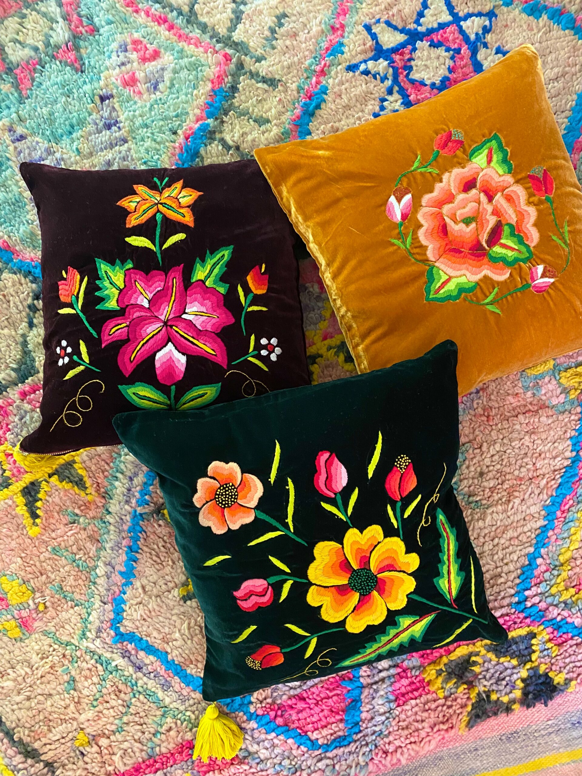 Embroidered velvet Mila pillows saffron, dark green, plum